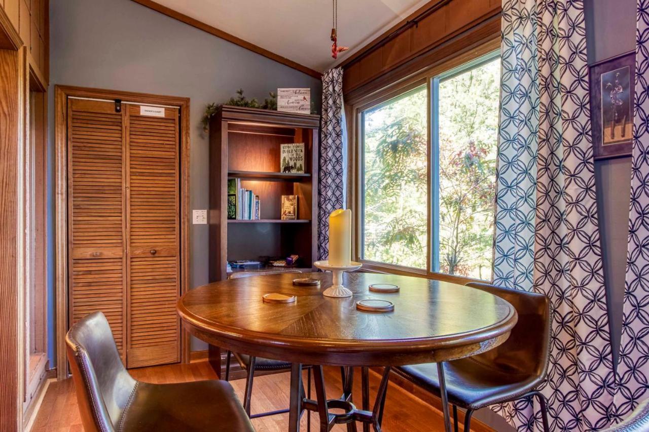 Cozy Cabin With Mountain Views Near Skylift Park! Gatlinburg Extérieur photo