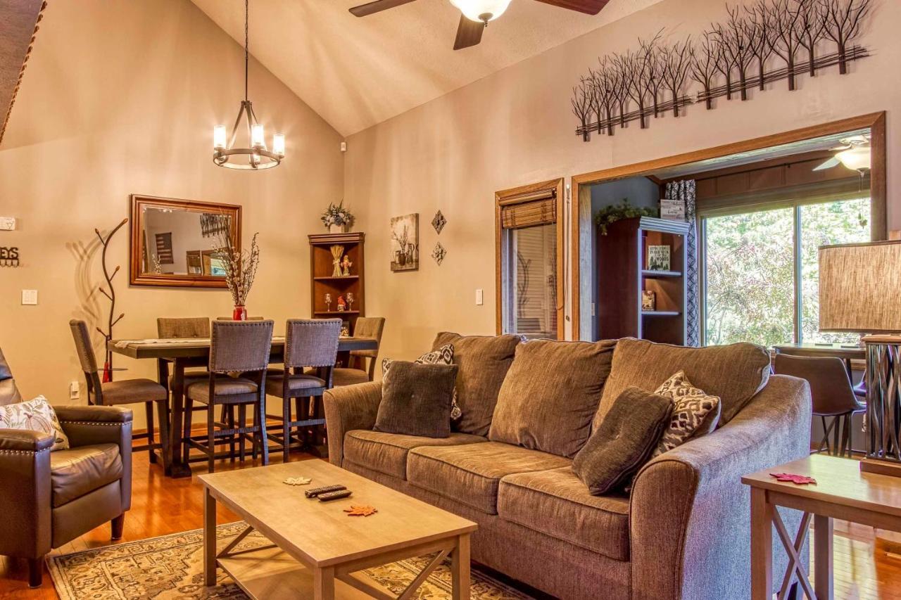 Cozy Cabin With Mountain Views Near Skylift Park! Gatlinburg Extérieur photo