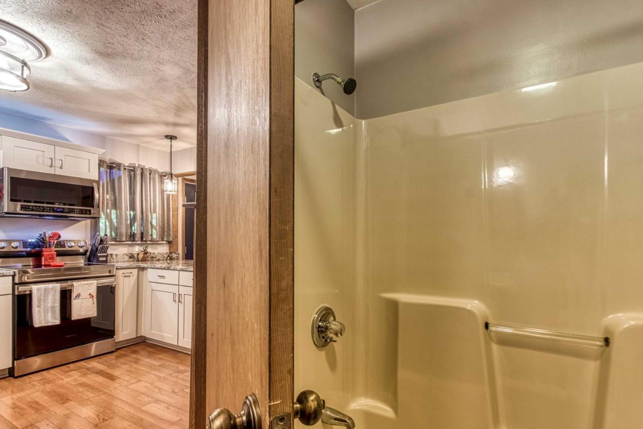 Cozy Cabin With Mountain Views Near Skylift Park! Gatlinburg Extérieur photo