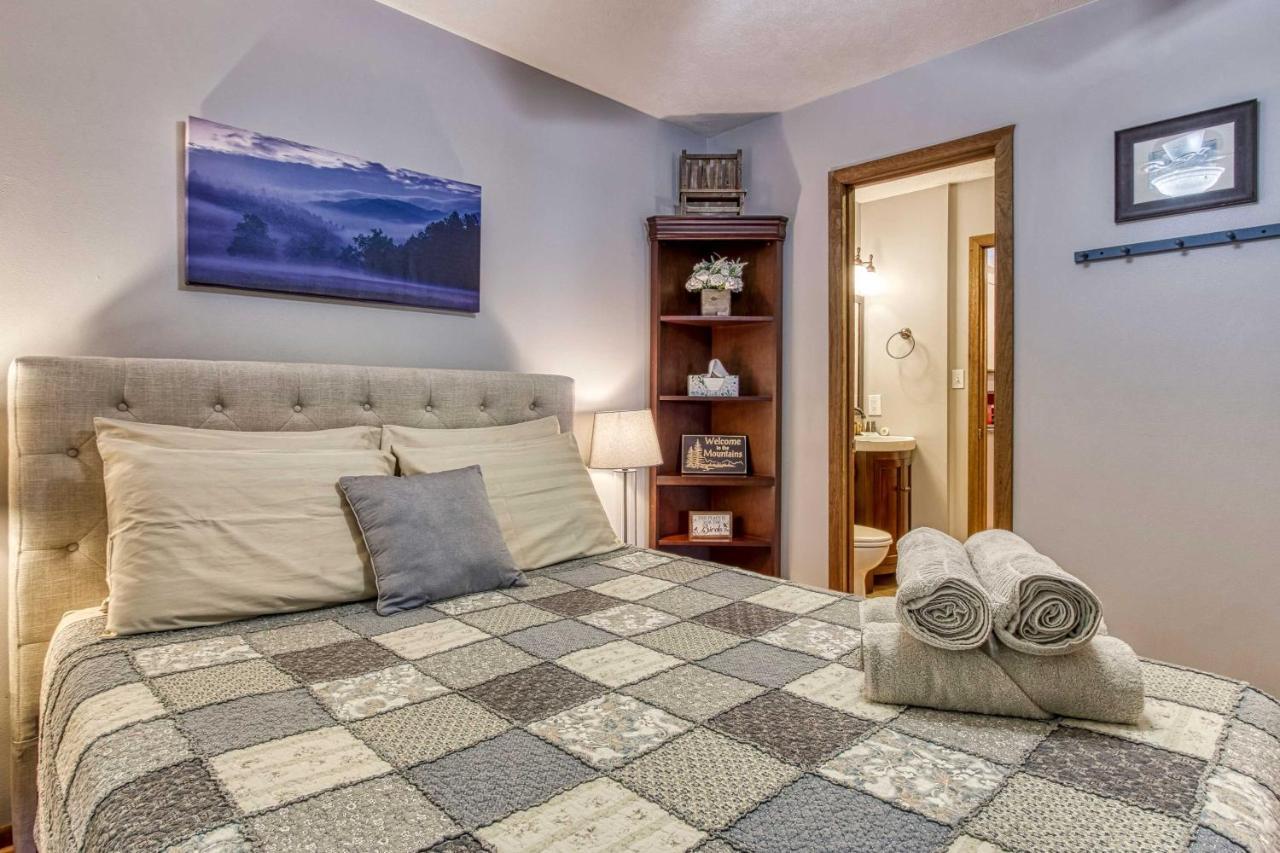 Cozy Cabin With Mountain Views Near Skylift Park! Gatlinburg Extérieur photo